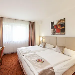 Garden Hotel